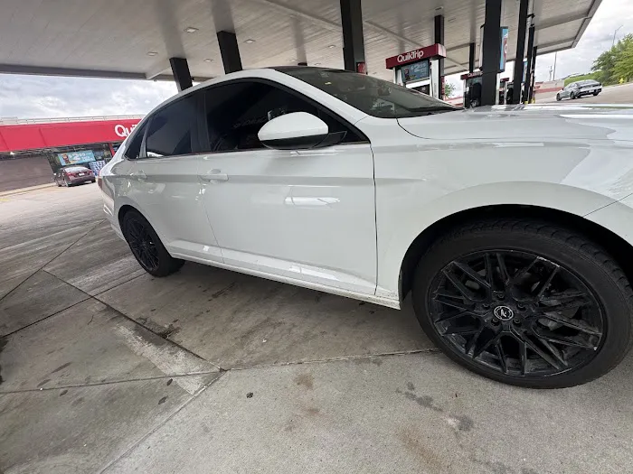 Zips Car Wash Picture 6