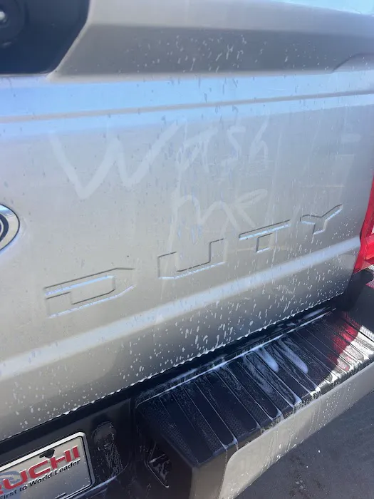 Zips Car Wash Picture 8