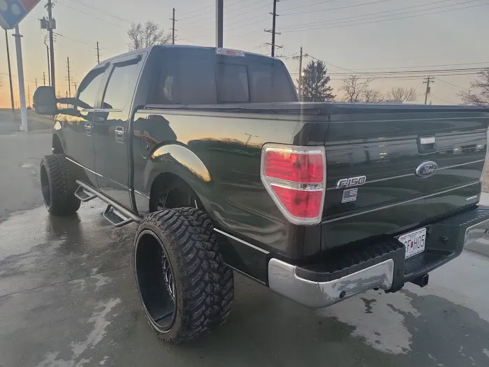 Truck and Fleet Wash of St. Louis Picture 6