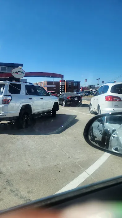 Club Car Wash Picture 7