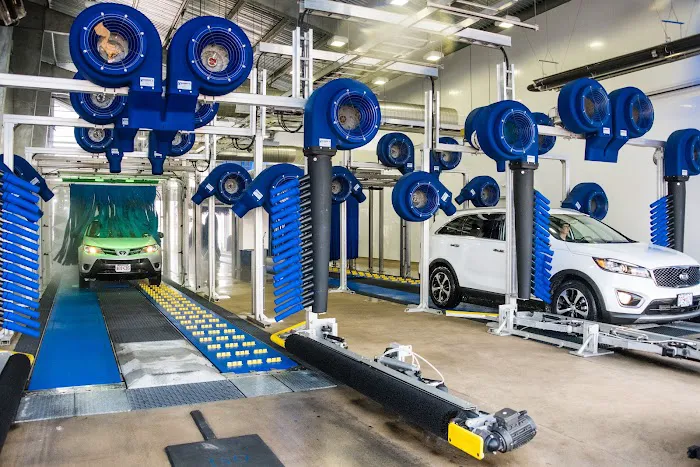 Waterway Carwash Picture 2