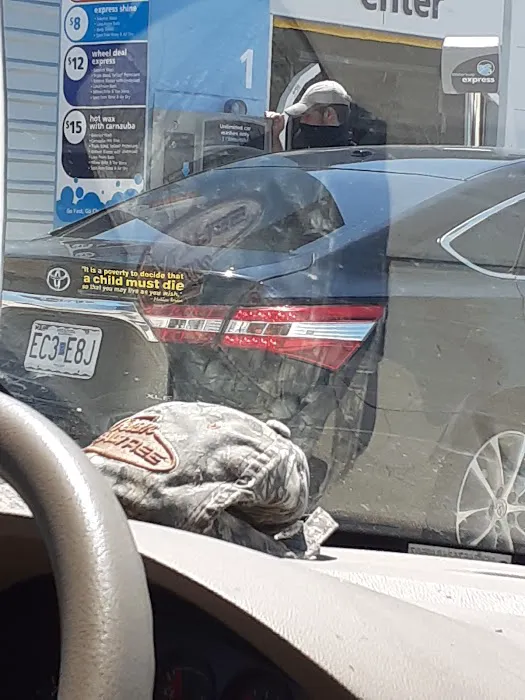 Waterway Carwash Picture 10