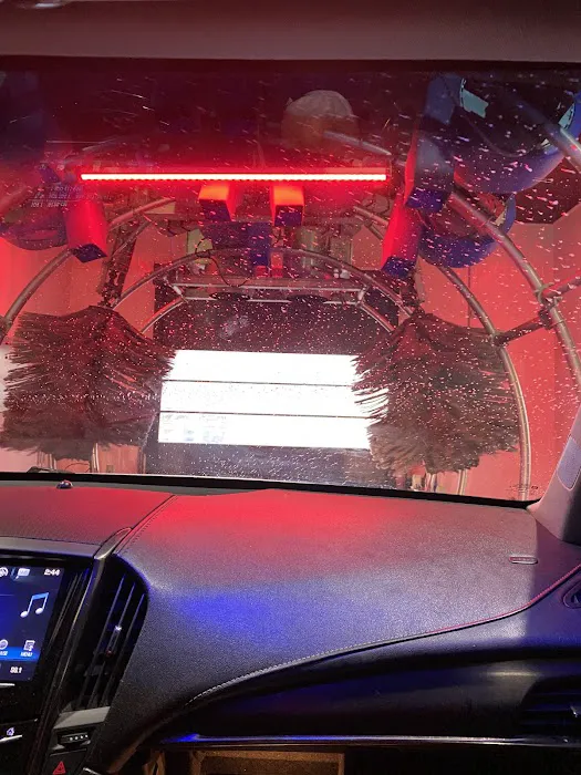 Zips Car Wash Picture 10