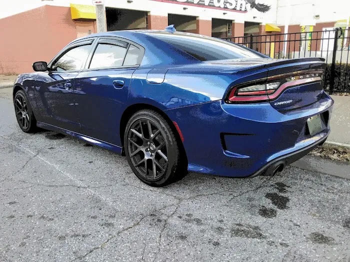 The Grove Wash Picture 1