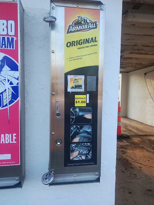 Bonne Terre car wash Picture 4