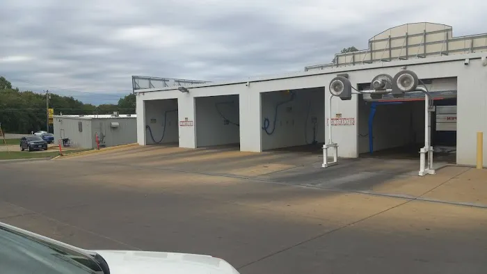 Auto Spa Speedy Wash - Desloge Picture 2