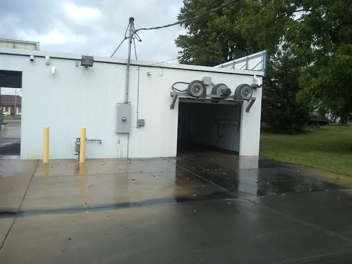Auto Spa Speedy Wash - Desloge Picture 7