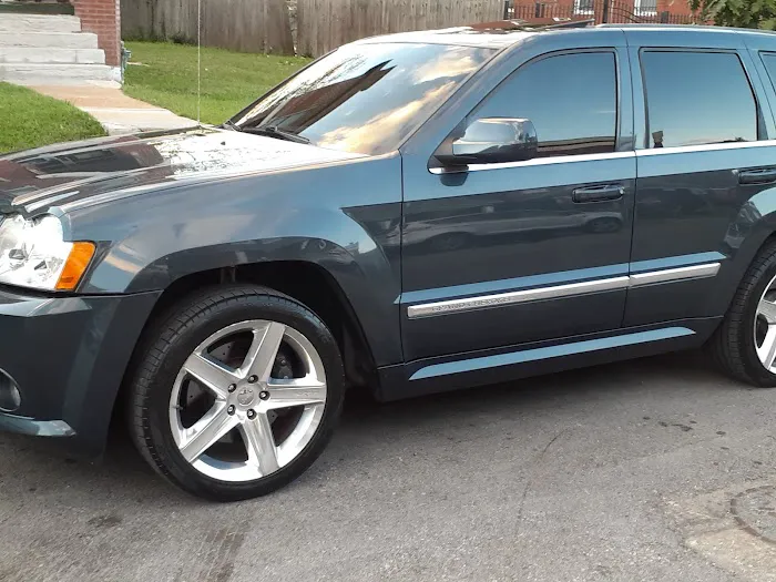 a Ghostly Touch details Picture 5