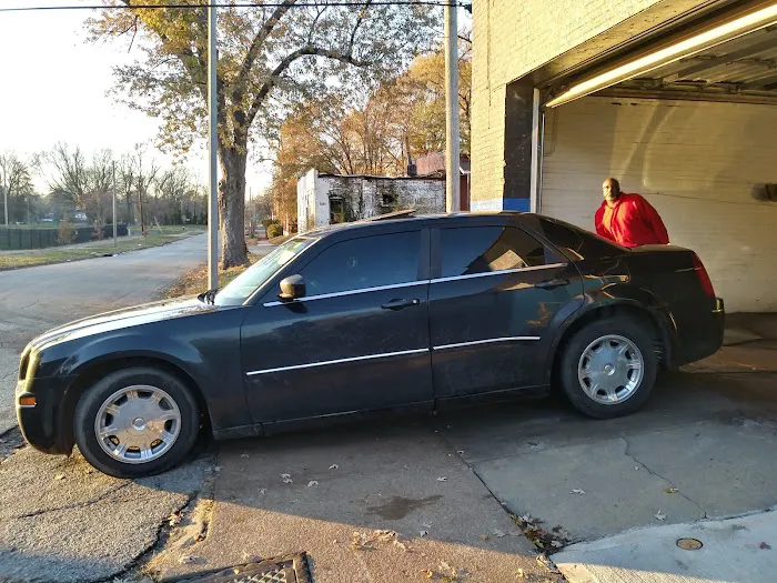 Antonio's Hand Car Wash Picture 6