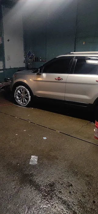 Bapharoh's Unlimited Wash Picture 2