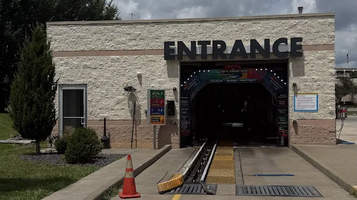 Crown Express Car Wash Picture 2