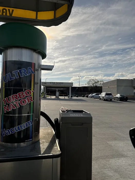 Crown Express Car Wash Picture 10