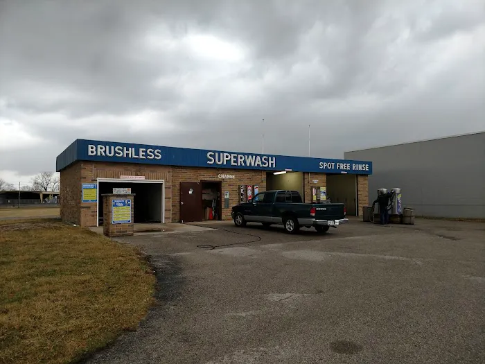 Superwash Car Wash Picture 1