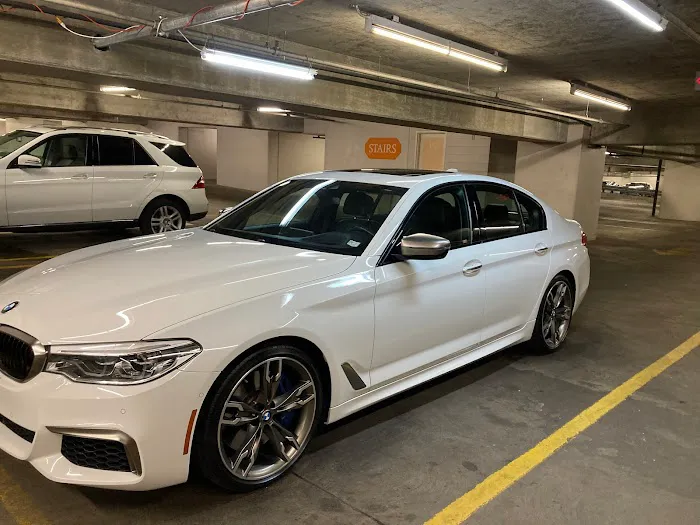 Complete Auto Wash & Wax Picture 4