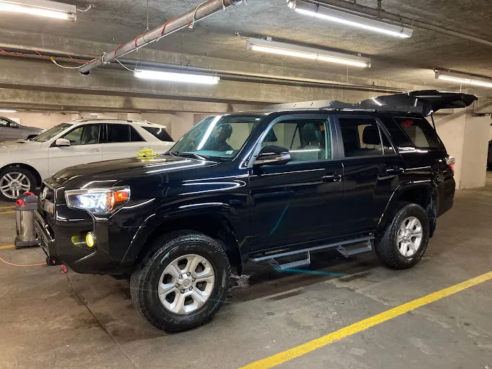 Complete Auto Wash & Wax Picture 9