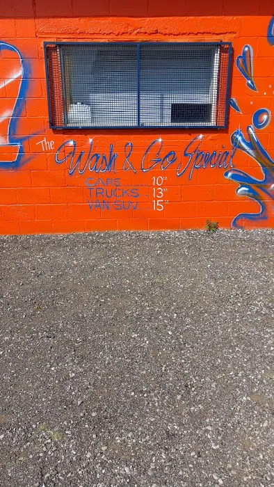 Mosho's Car Wash Picture 2