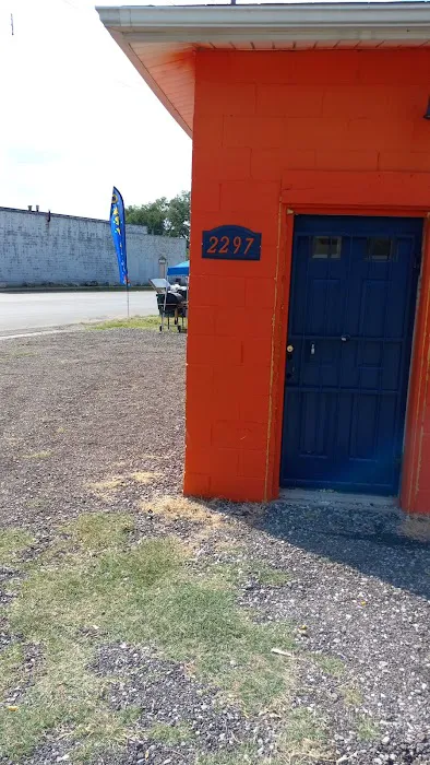 Mosho's Car Wash Picture 4