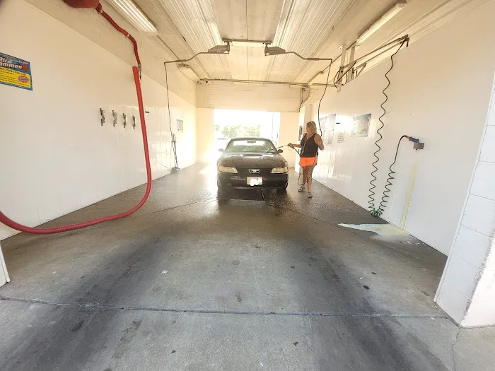 Auto Spa Speedy Wash - Dellwood Picture 3