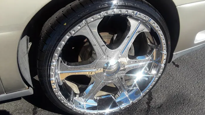 Auto Spa Speedy Wash - Florissant Picture 3