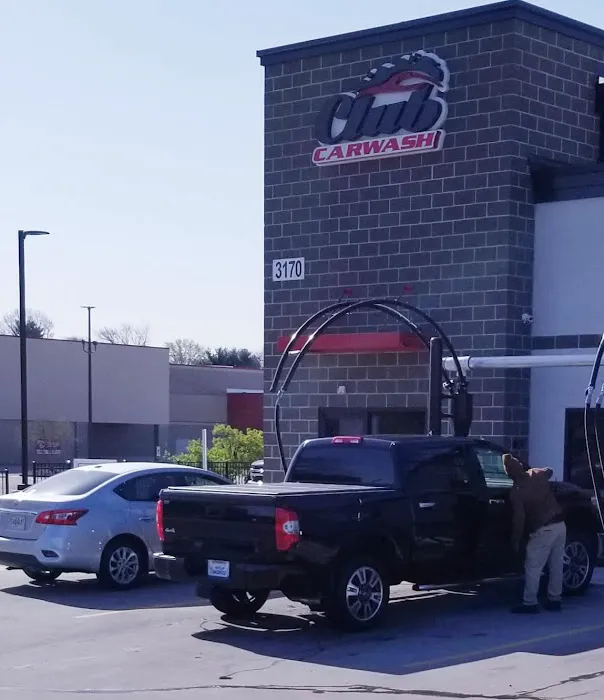 Club Car Wash Picture 7