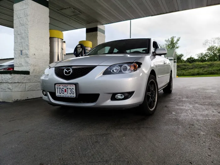 Wash 'N Go Car Wash Picture 2
