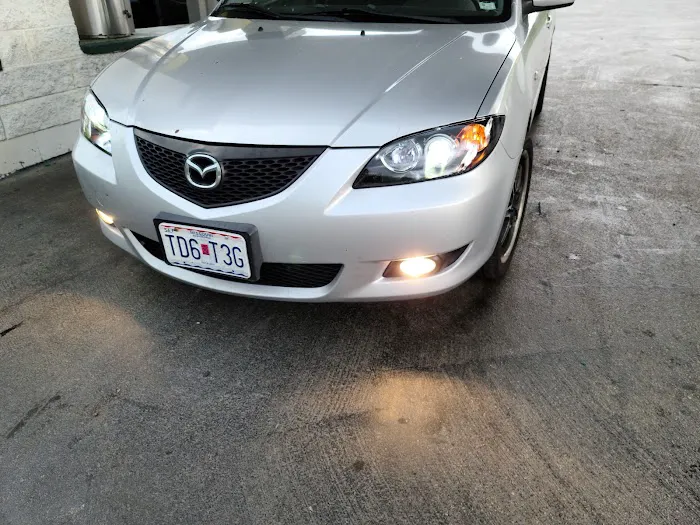 Wash 'N Go Car Wash Picture 8