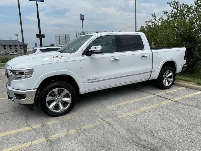 Cleancar Express Car Wash Picture 10