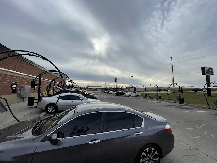 Club Car Wash Picture 10