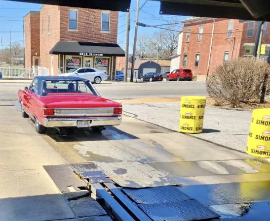 Clean Machine Express Wash Picture 1