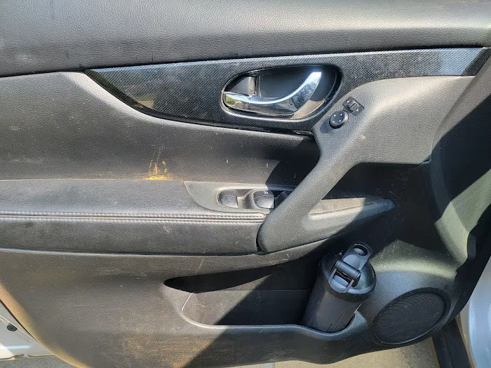 Auto Spa Full Service Wash Picture 3