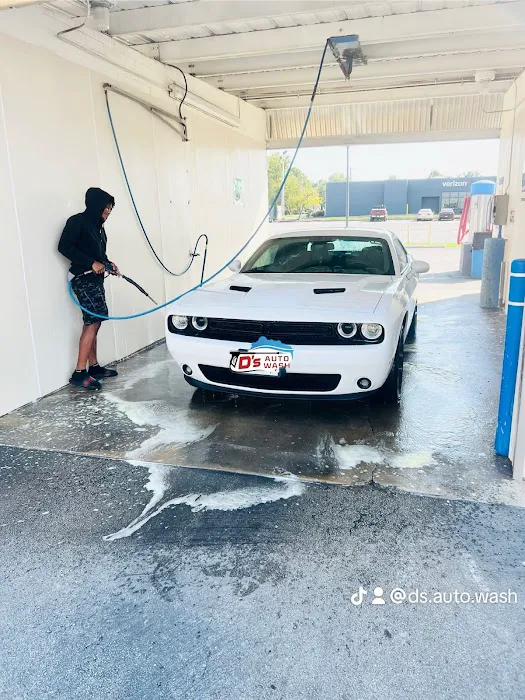 D's Auto Wash Picture 6