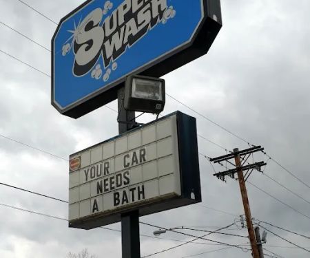 Pontoon Beach Super Wash