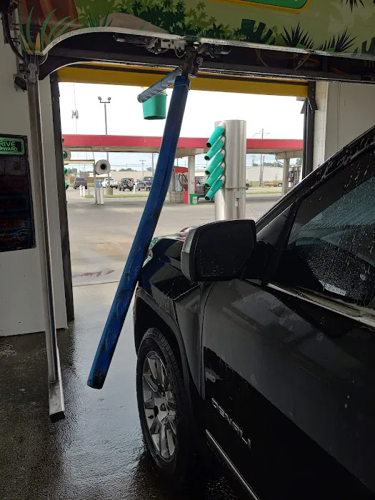 Batter Up Car Wash Picture 6