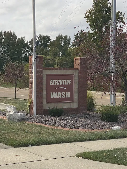 Executive Car Wash - Touchless Picture 8