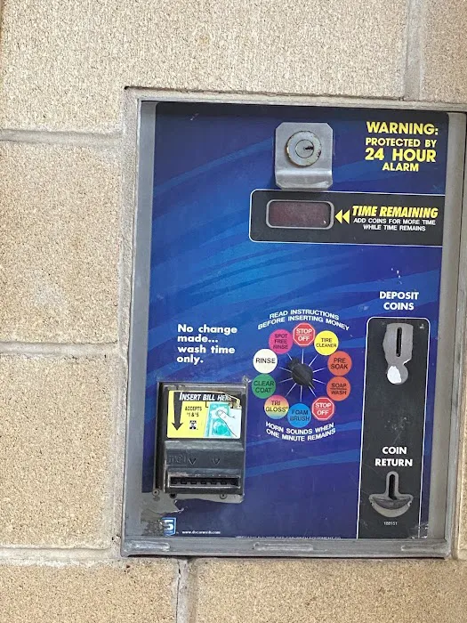 Executive Car Wash - Touchless Picture 10