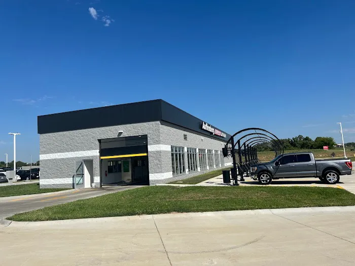 Auffenberg Express Car Wash Picture 5