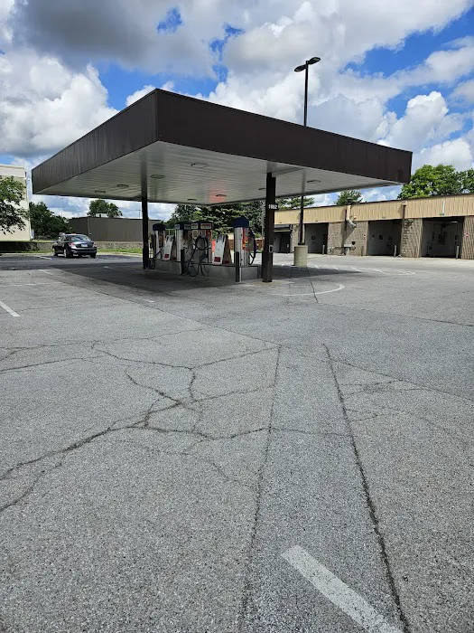 Scott AFB Car Wash Picture 3