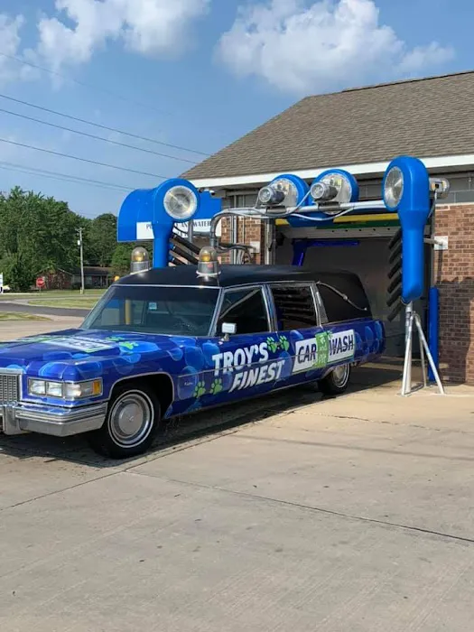 Troy's Finest Car & Pet Wash Picture 3