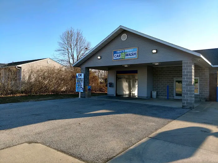 Troy's Finest Car & Pet Wash Picture 2