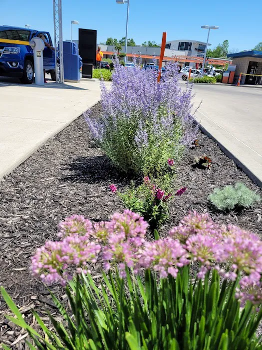 Eclipse Car Wash Picture 6