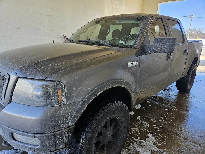 Sweetwater Car Wash Picture 3