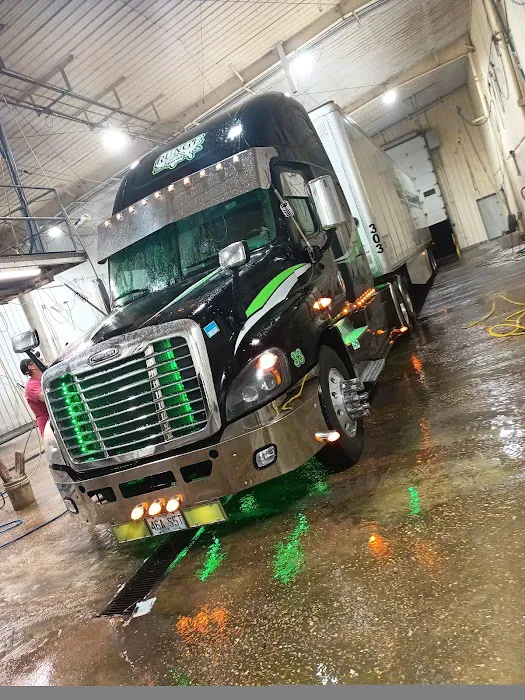 Ozora Truck Wash Picture 7