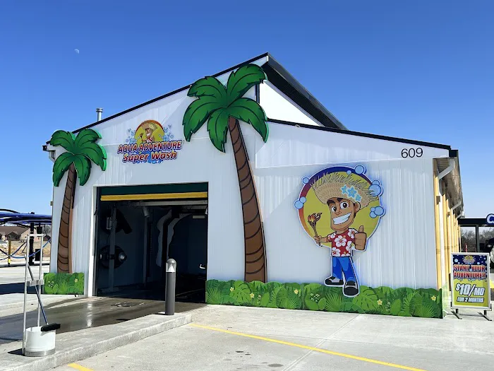 Aqua Adventure Super Wash - Express Tunnel Perryville Picture 3