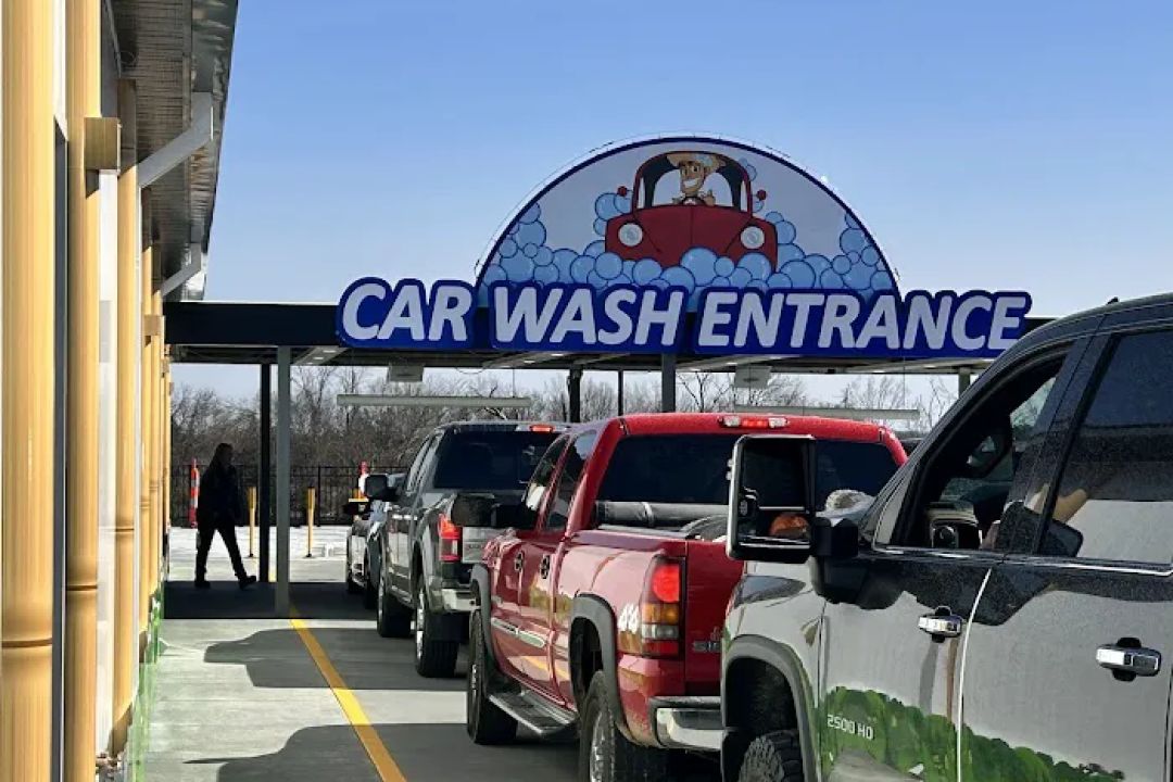 Aqua Adventure Super Wash - Express Tunnel Perryville
