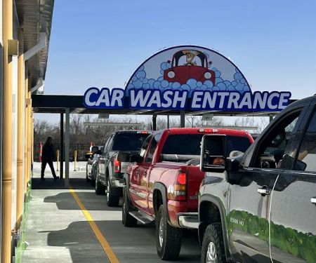 Aqua Adventure Super Wash - Express Tunnel Perryville