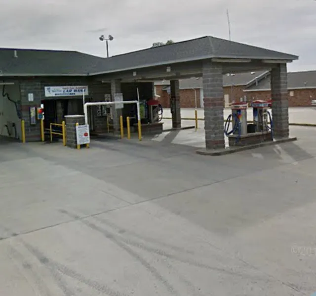 Breese Spot Free Car Wash Picture 1
