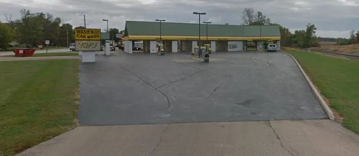 Wash'n Go Car Wash Picture 1