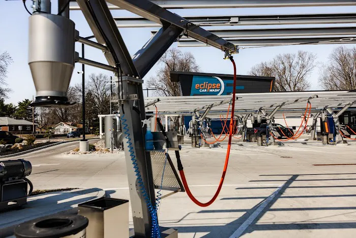 Eclipse Car Wash Picture 3