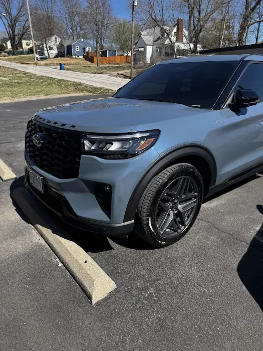 Eclipse Car Wash Picture 9