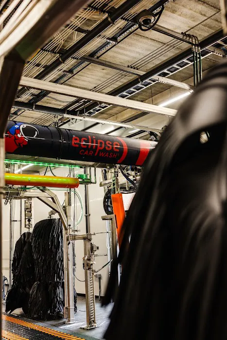 Eclipse Car Wash Picture 10